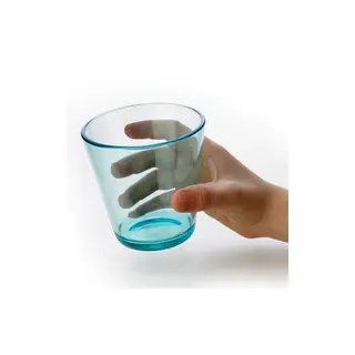 Verre ultra résistant ergonomique